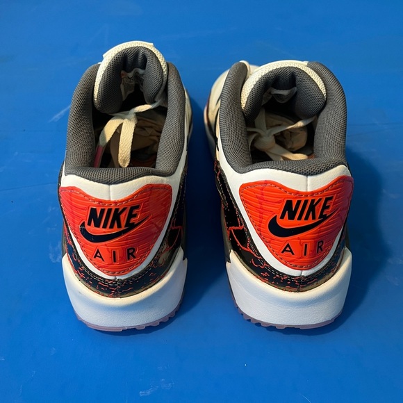 Nike
Air max 90
Golf
‘Phoenix’ - Picture 3 of 12